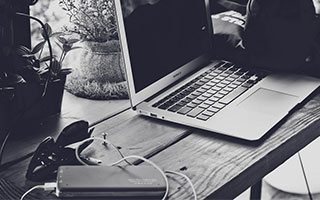 假体隆胸 性感突围你的不二选择