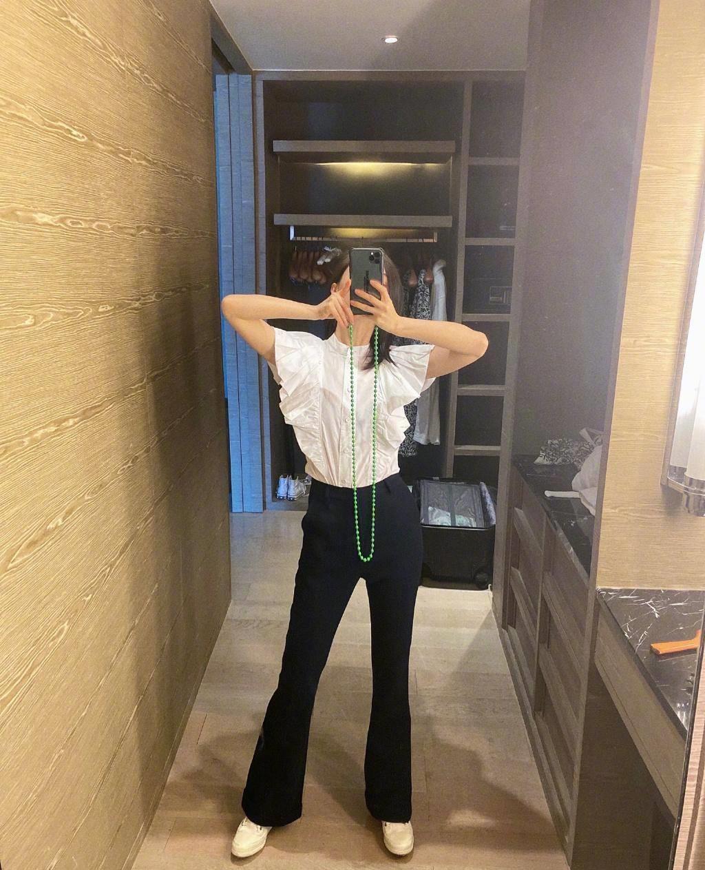 赵露思身高测量_明星真实身高_163身高的女明星