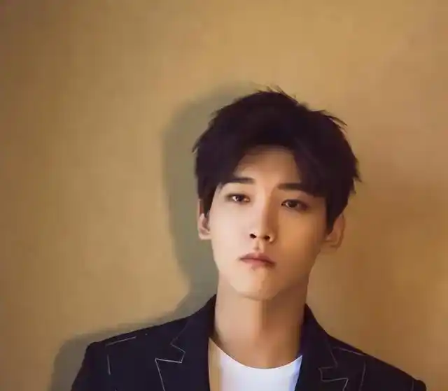 娱乐圈没人怕的明星_吴谨言采访事件_明星耍大牌行为