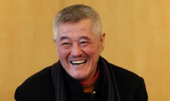 娱乐圈长得很像的明星_娱乐圈撞脸明星_佟丽娅董璇撞脸