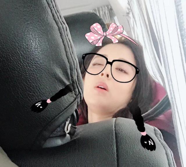 盘点明星们的奇葩睡姿：王俊凯是一股清流，古力娜扎让人意外