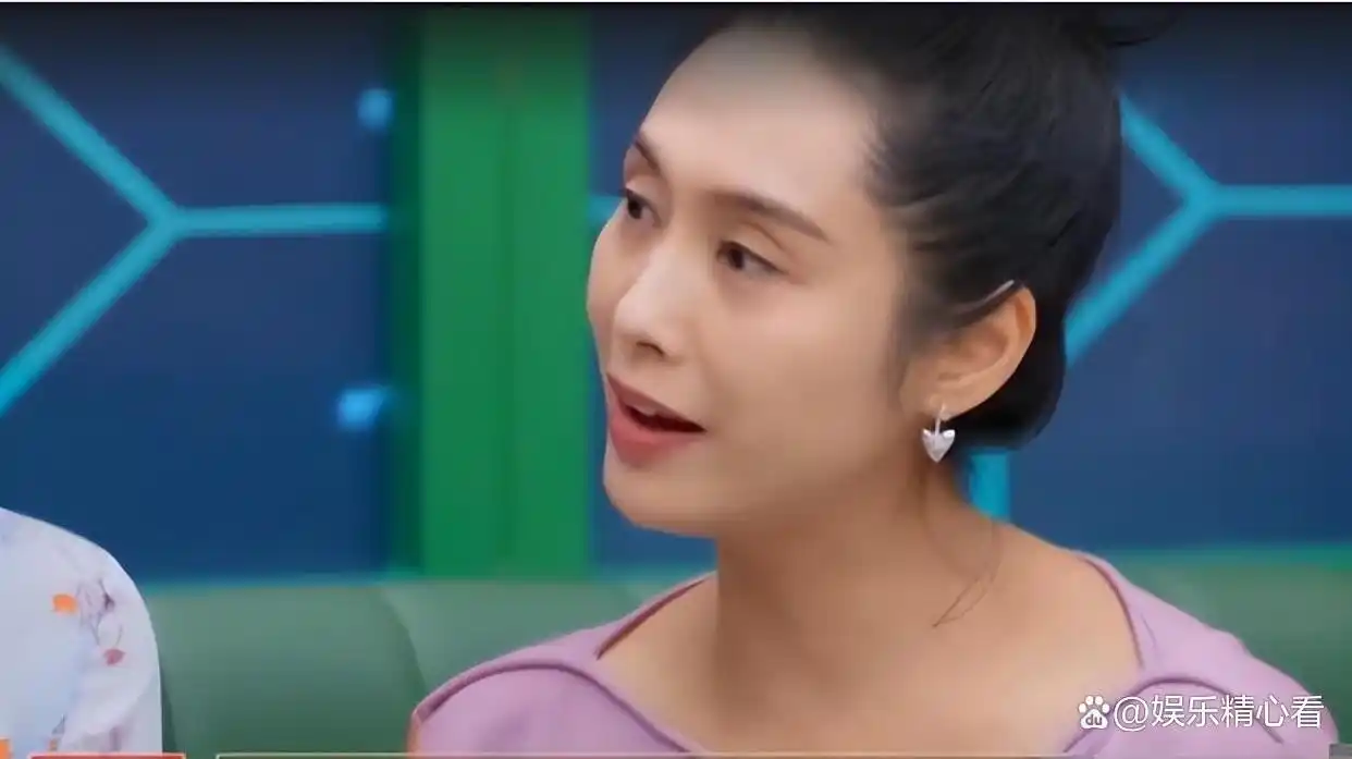 脸高身矮女明星_娱乐圈哪些女名星很矮_矮个子女星身高揭秘