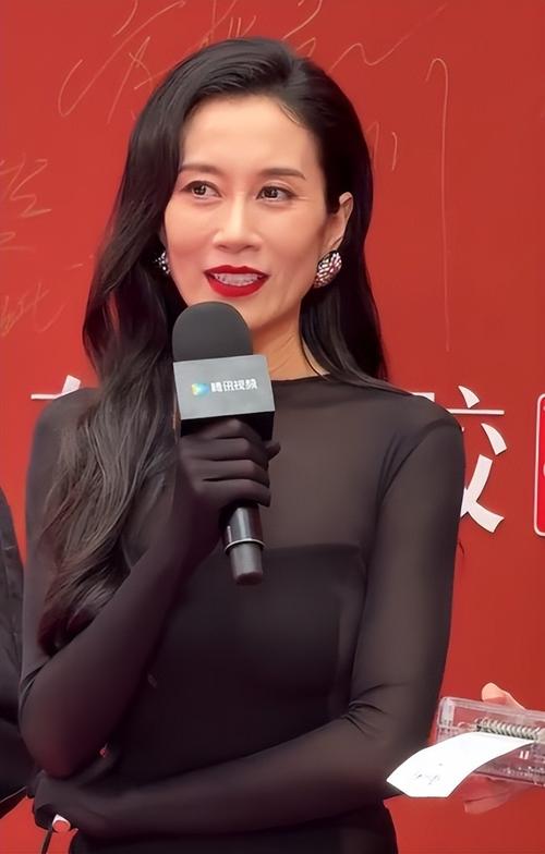 当红女星县城走穴，这才是人间真实