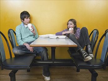 吃瓜51吃的朝阳群众｜朝阳群众瓜田大战：网络舆论风向标-1