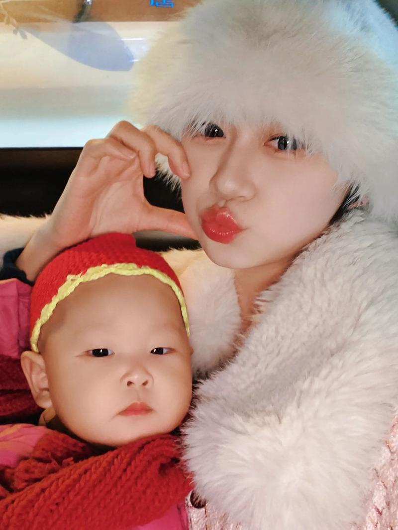 姓熊女星_熊明星宝宝女孩名字_熊宝宝女明星